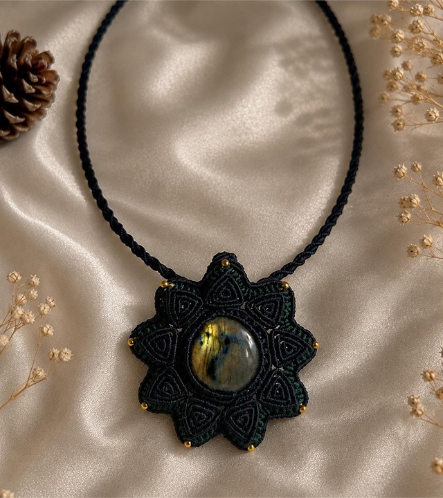 Collar Selene