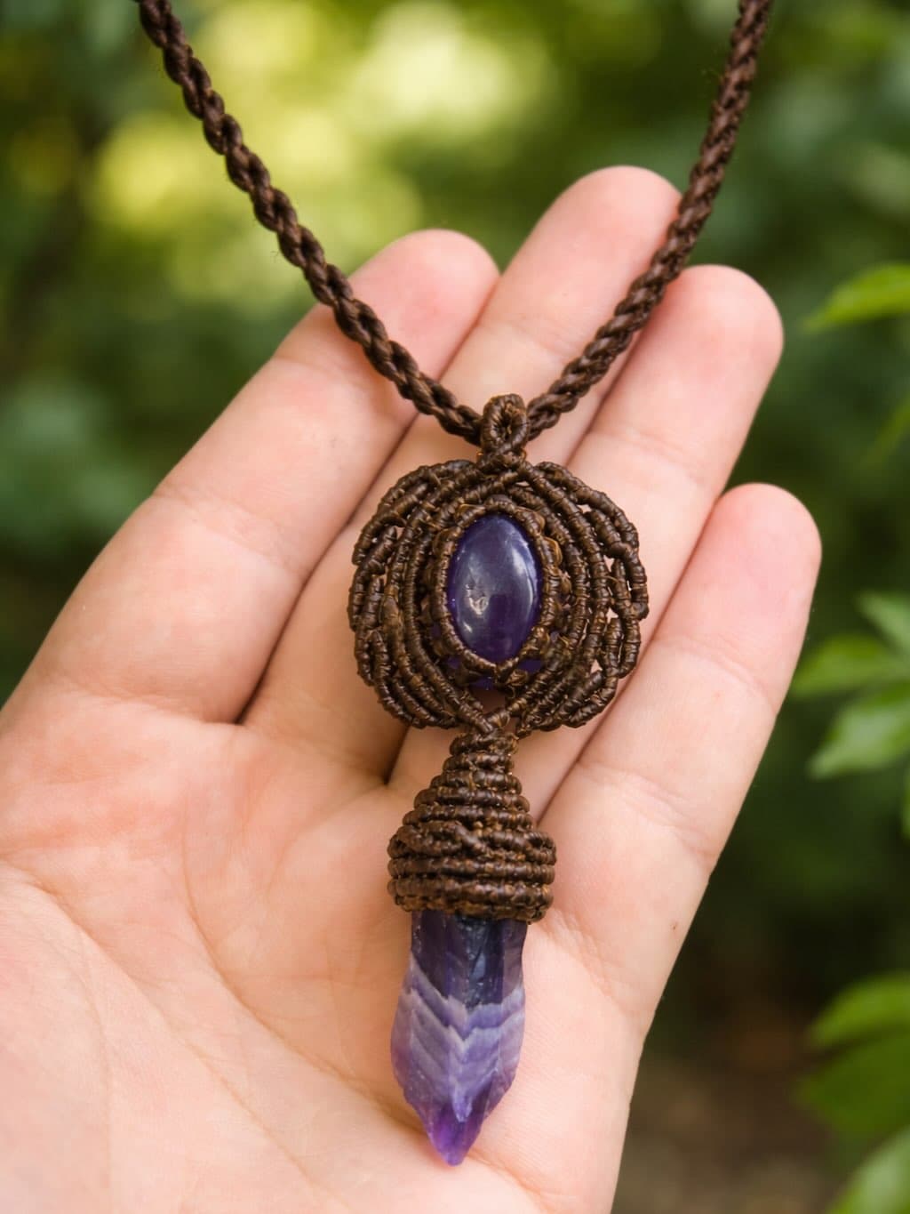 Pieza de joyería artesanal personalizada hecha a mano en Lugo